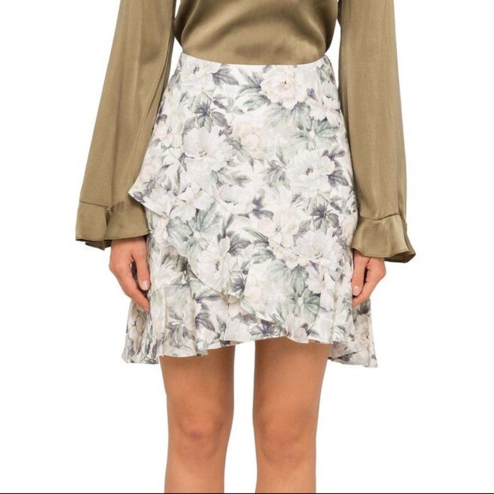 Zimmerman - Bowerbird flute skirt